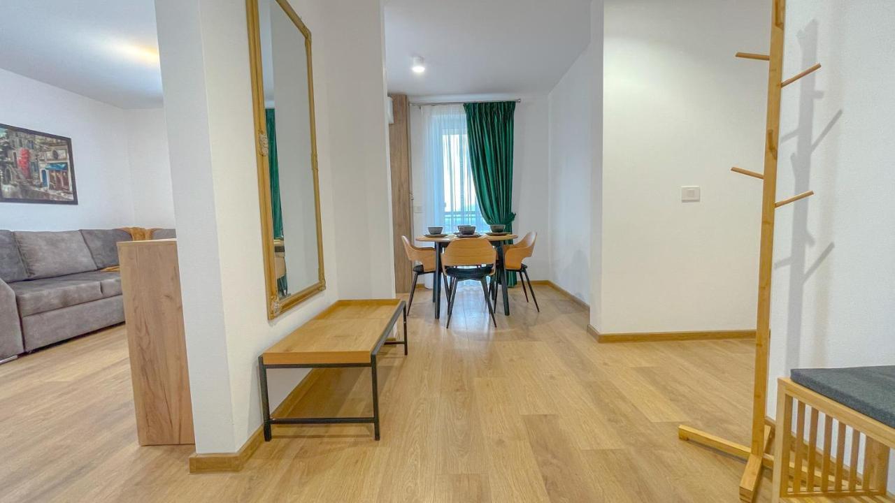Dreamview Apartment With Private Parking Брашов Екстер'єр фото