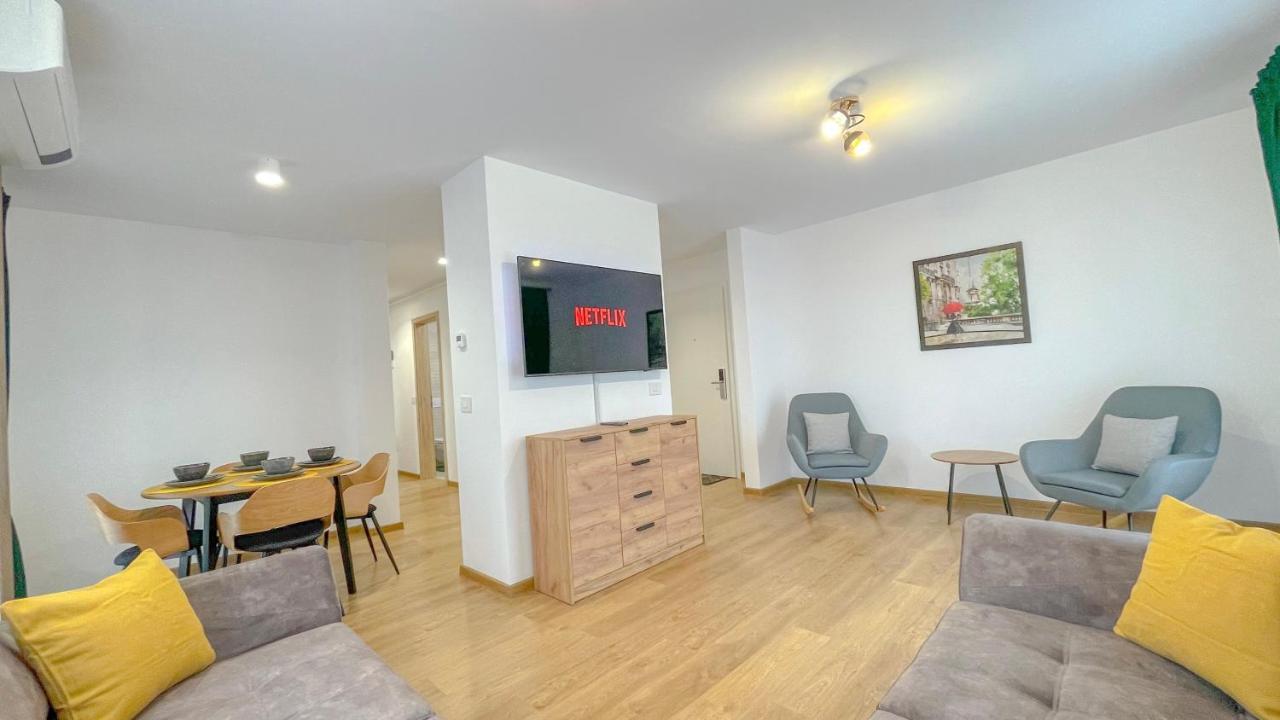 Dreamview Apartment With Private Parking Брашов Екстер'єр фото