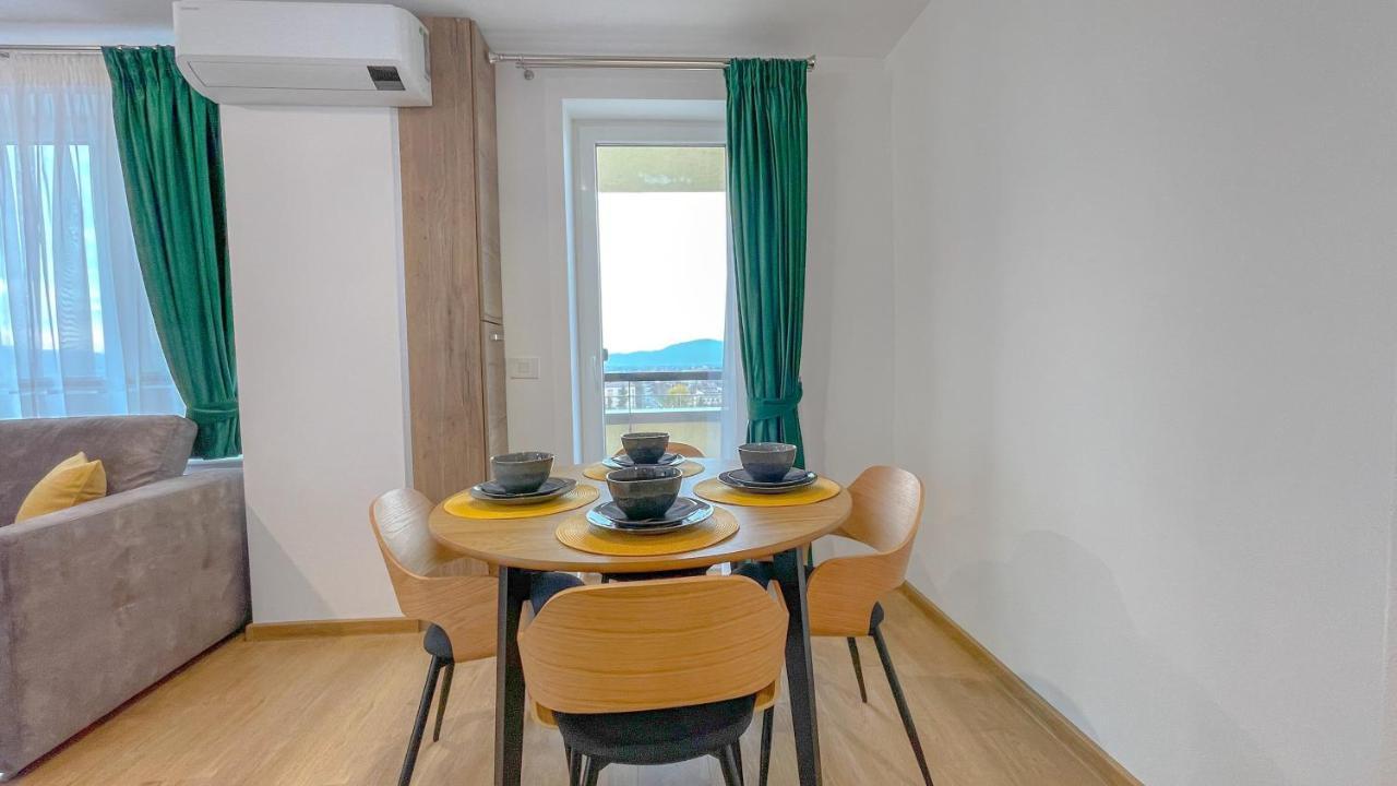 Dreamview Apartment With Private Parking Брашов Екстер'єр фото